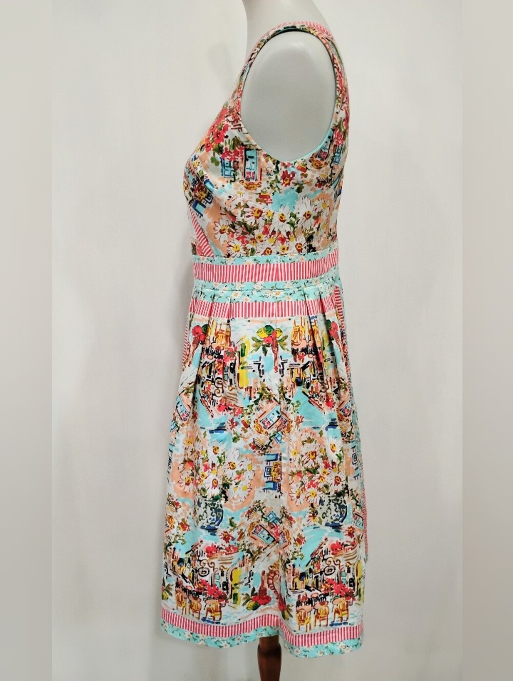 A SUMMER COTTON WALKING FROCK - Picture 9 of 12
